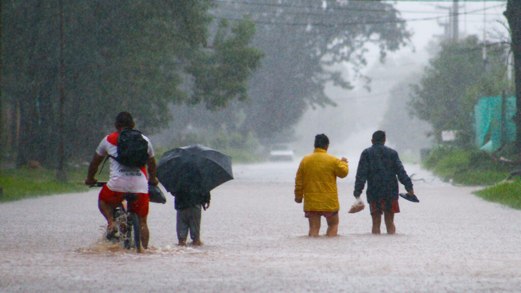 Alerta amarilla y naranja por tormentas y granizo en 13 provincias: las ...